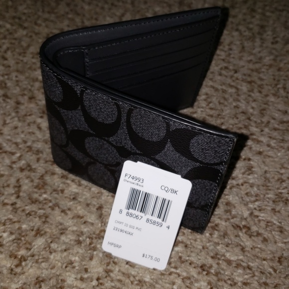 coach compact id wallet in signature leather